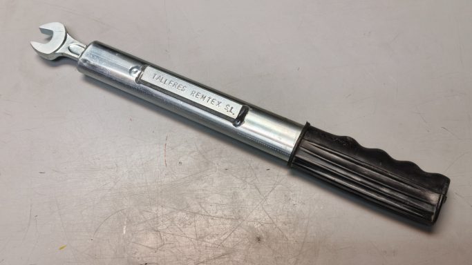 LLAVE FIJA