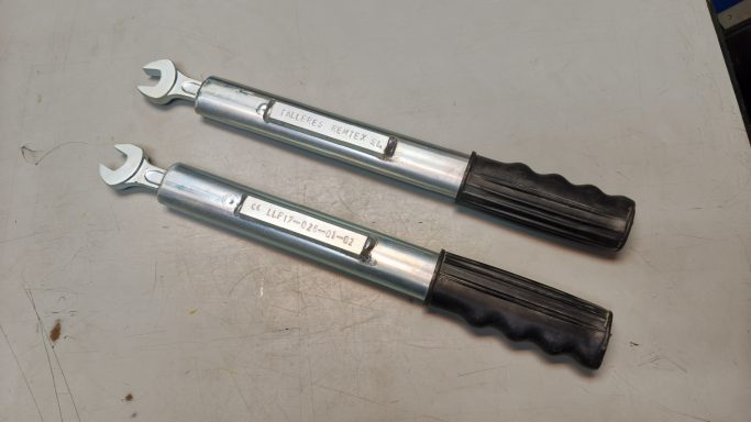 LLAVES FIJAS 17mm